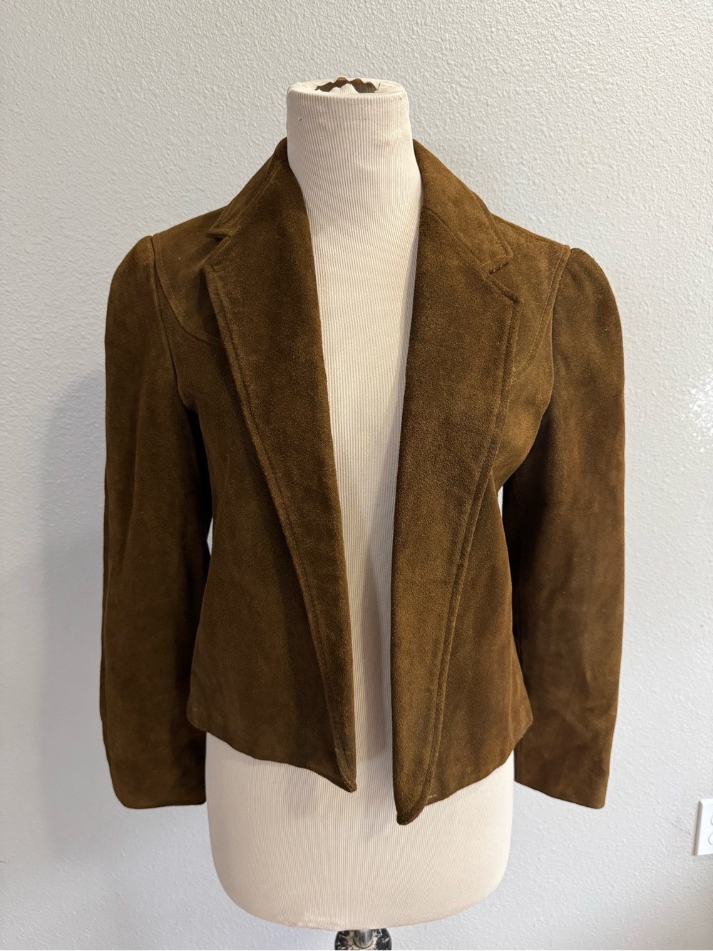 Vtg Bergdorf Goodman “On the Plaza New York” Genuine Leather Tailored Jacket 7/8